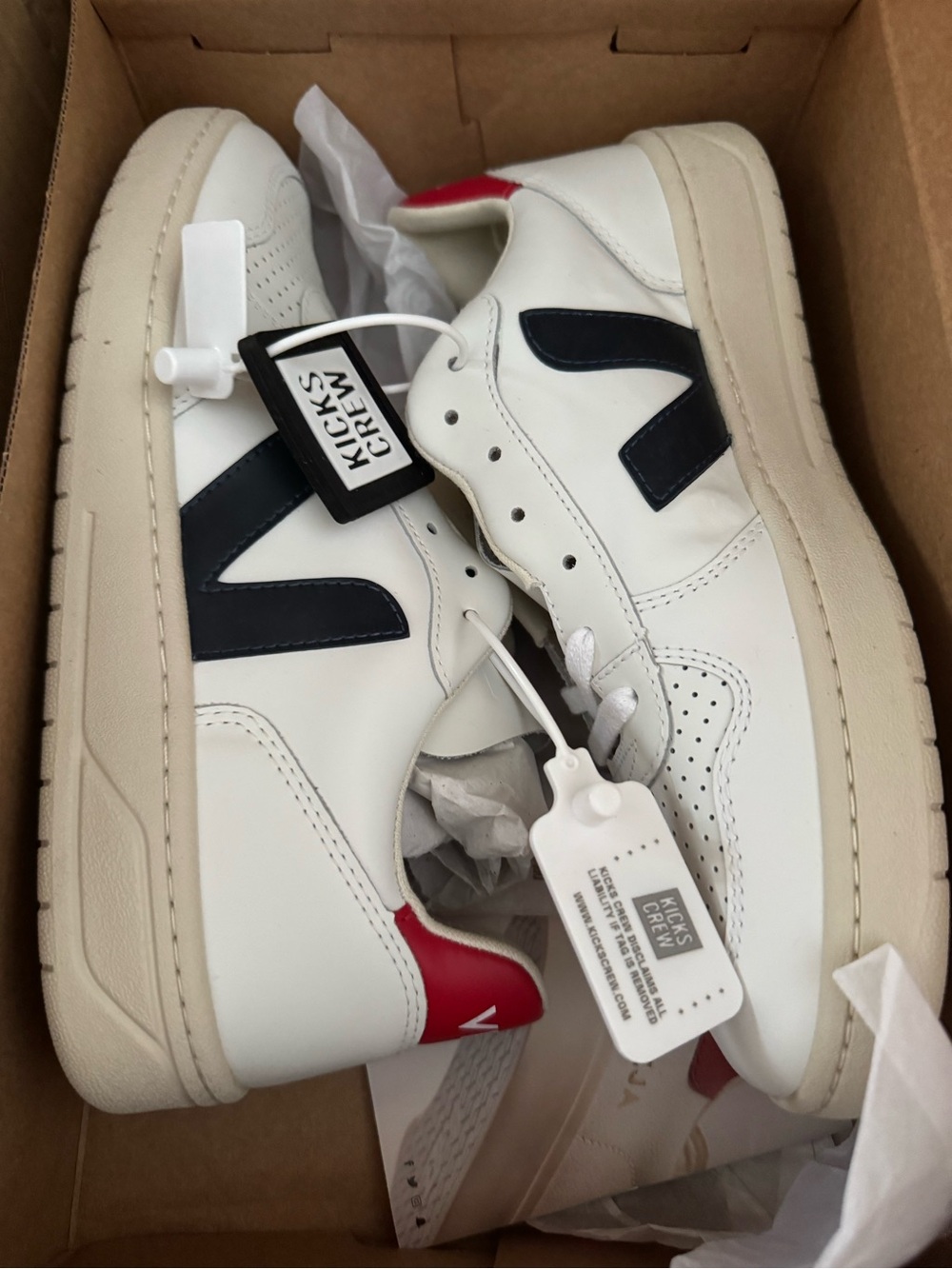 Brand NEW VEJA Men's White Sneakers with Navy V and Red Heel Tab